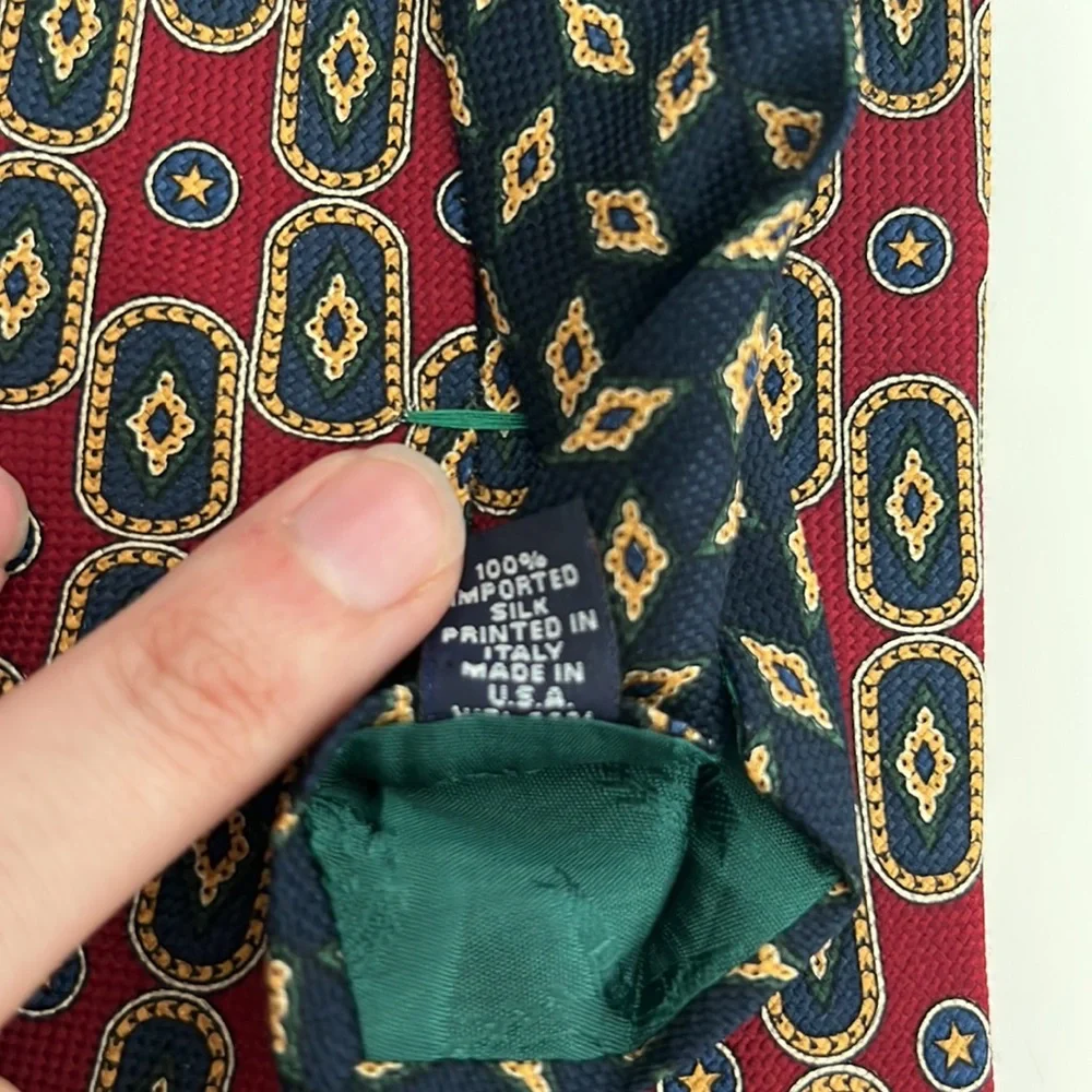 NWOT 100% Silk Tommy Hilfiger Tie Printed in Italy 60” Long (tall)